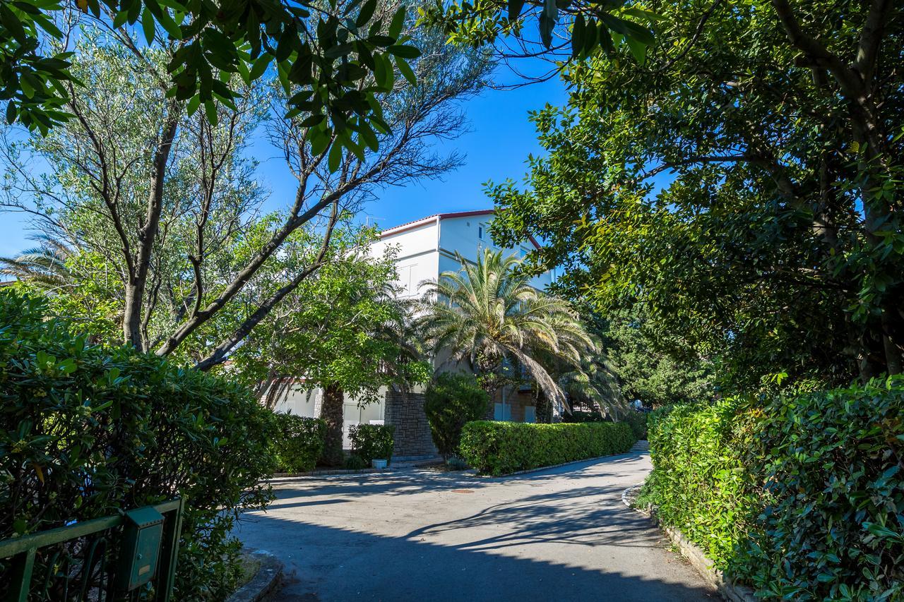 Pool Apartments Galeb Novalja Exterior foto